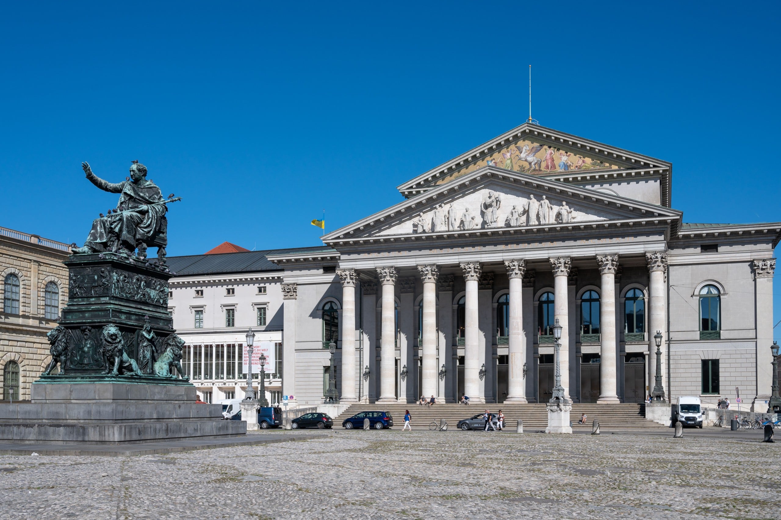 In München wurde darum gestritten, wie man den Max-Joseph-Platz begrünen kann. Foto: xiquinhosilva, CC BY 2.0 , via Wikimedia Commons